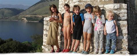 nudisten familie|How Nudism Brought a Family Back Together